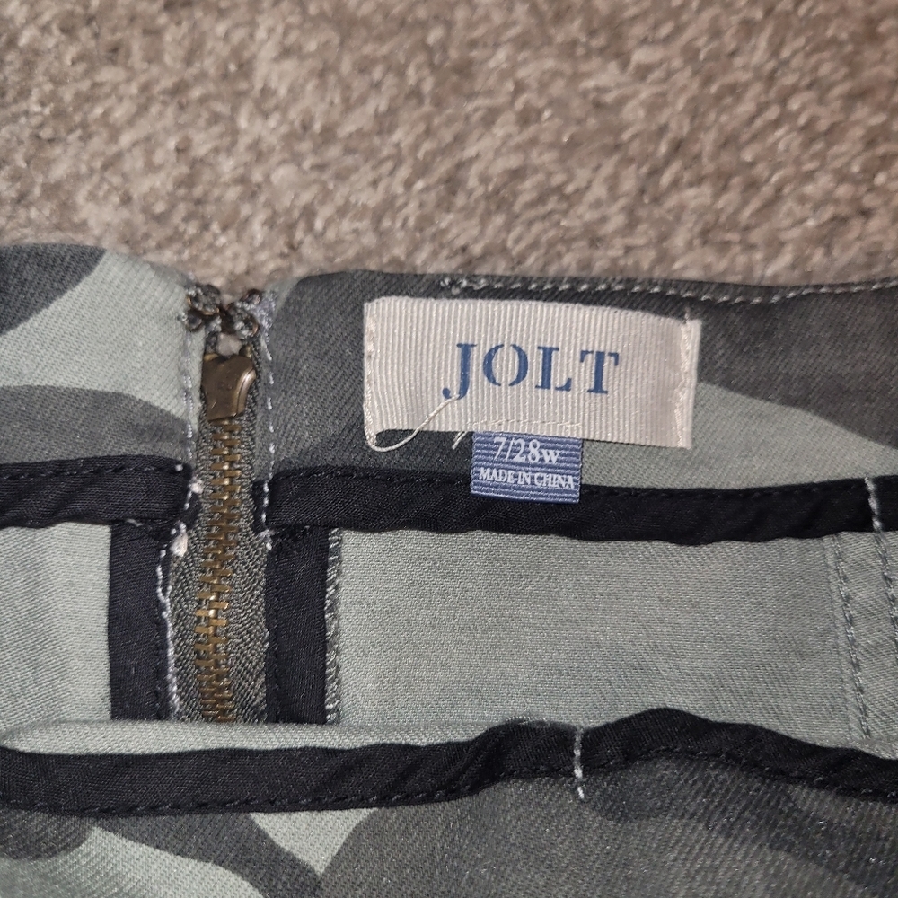Camouflage‎ mini skirt - Picture 3 of 3